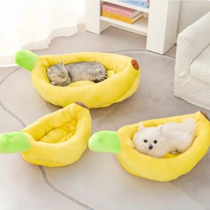 Cozy Banana Boat Pet Bed - Detachable, Washable, and Perfect for Small to Medium Cats and Dogs